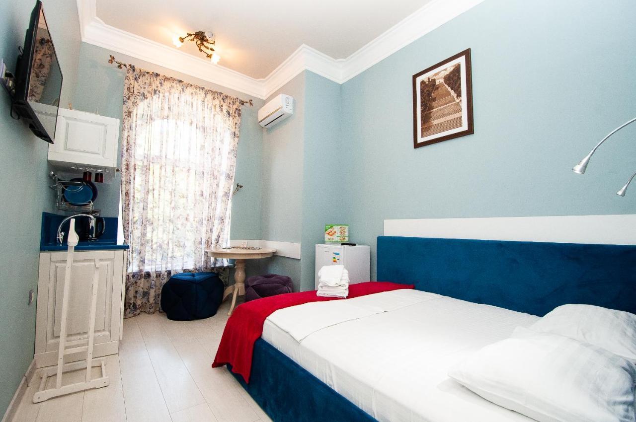 Art Suites Near Deribasovskaya Odessa Exterior foto